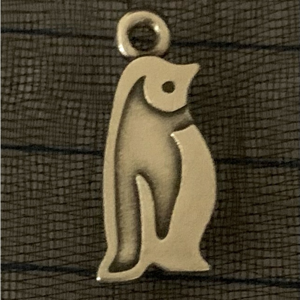 Retired James Avery Penquin Charm Silver